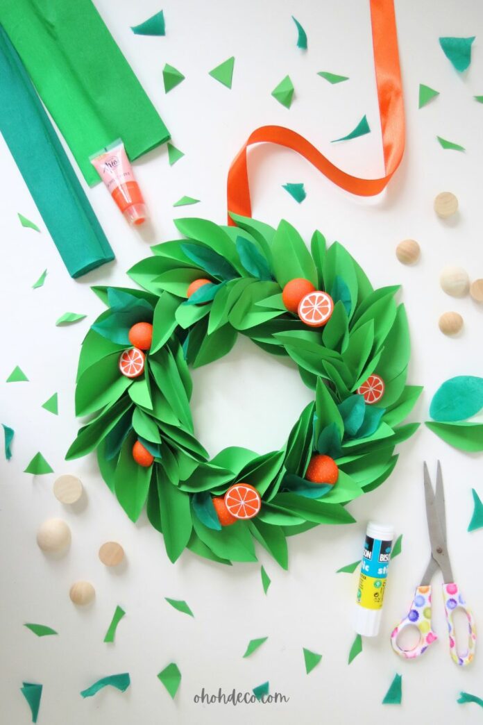 DIY Summer Wreath | Fun Family Crafts