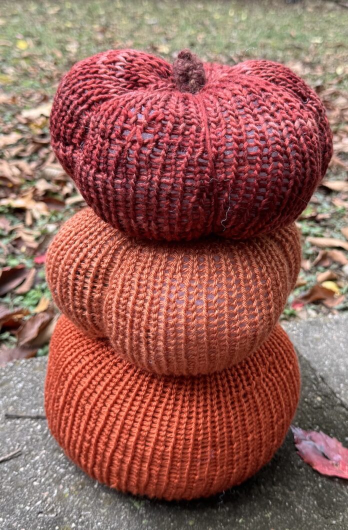 Make Pumpkins on a Circular Knitting Machine