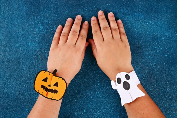 Halloween Pumpkin Bracelet Craft - In The Playroom